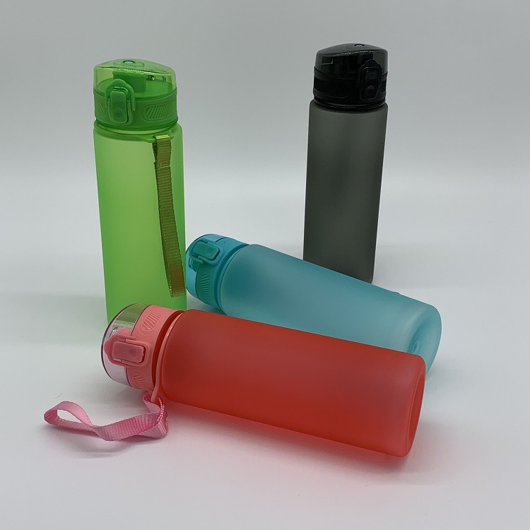 Personalize Water Bottle Porta - Sports Equipment And Names 评论和价格